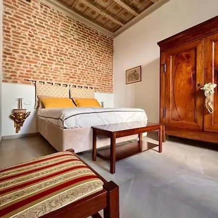 Dimora Boezio7, Cozy And Charming Place In Center With Private Parking Holiday home